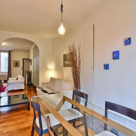 Spacious In The Historical Center Apartment *